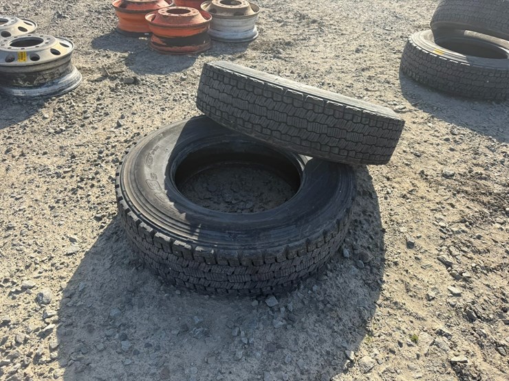 #40620-•-lot-of-(2)-295/75r22.5-tires-inv#-40620-image-6