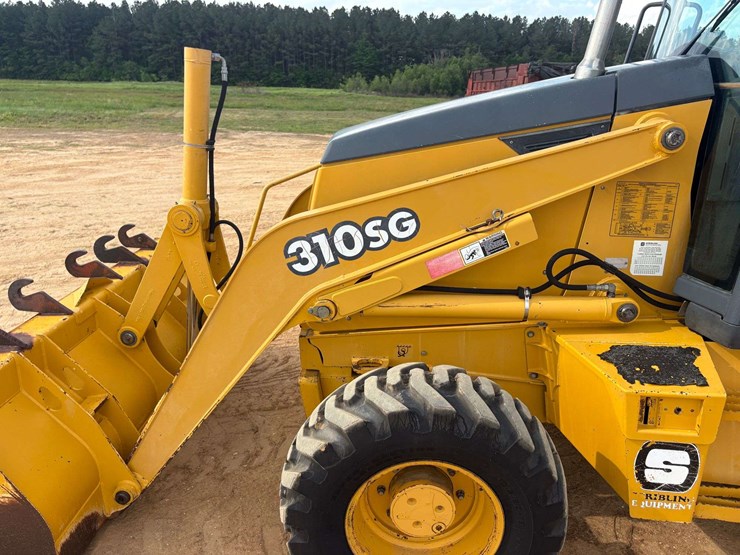 deere-310sg-image-33