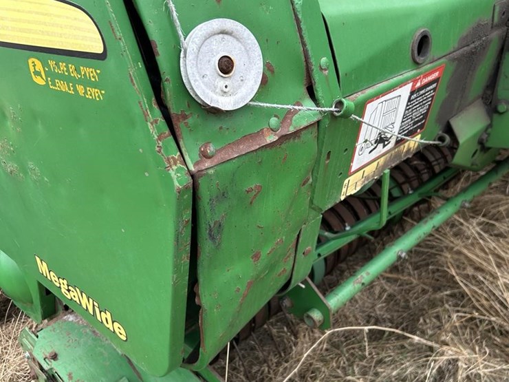 2002-john-deere-567-image-30