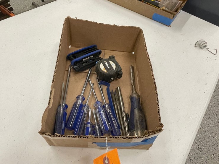 #8612-•-assortment-of-shop-tools-image-1