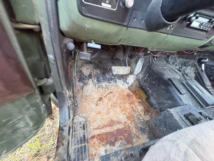 #23974-•-inop-1984-chevrolet-military-truck-4x4-pickup-vin:-1gchd34j7ff338030-image-39