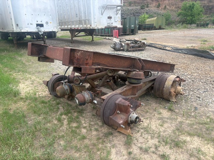 #23992-•-t/a-truck-frame-rear-end-image-3