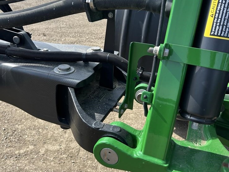 2020-john-deere-r4045-image-91
