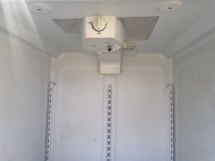 #1884-•-whirlpool-refrigerator-freezer-image-12