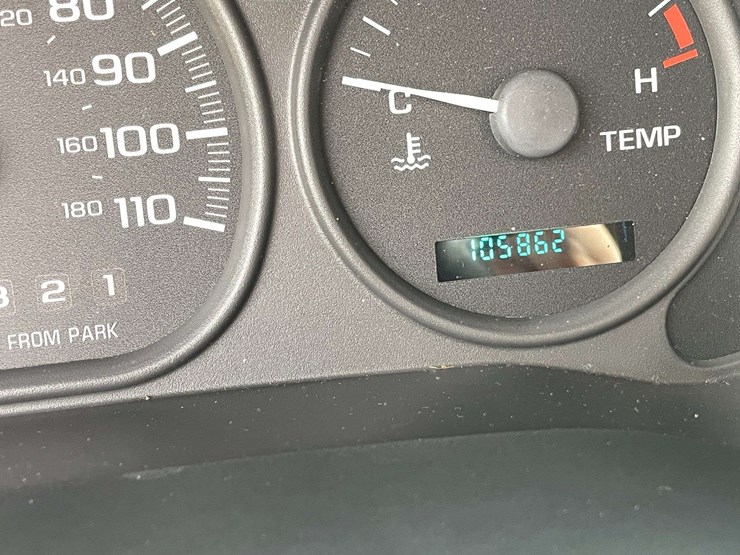 2004-chevrolet-venture-image-26