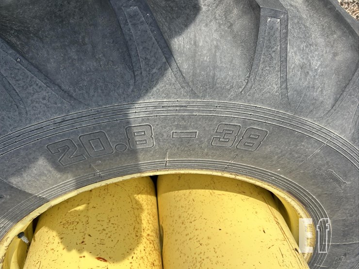 2021-john-deere-4830-image-11