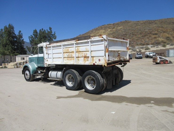 1981-kenworth-w900-image-4