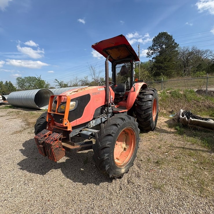 KUBOTA M8540