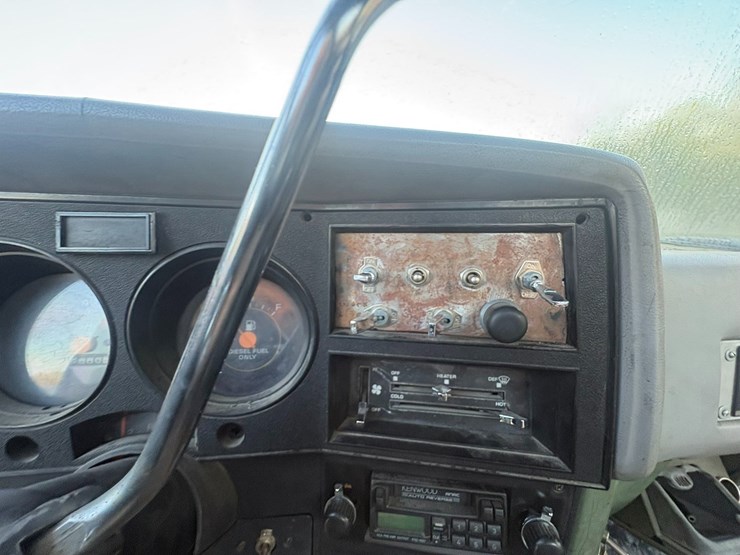 #23974-•-inop-1984-chevrolet-military-truck-4x4-pickup-vin:-1gchd34j7ff338030-image-34