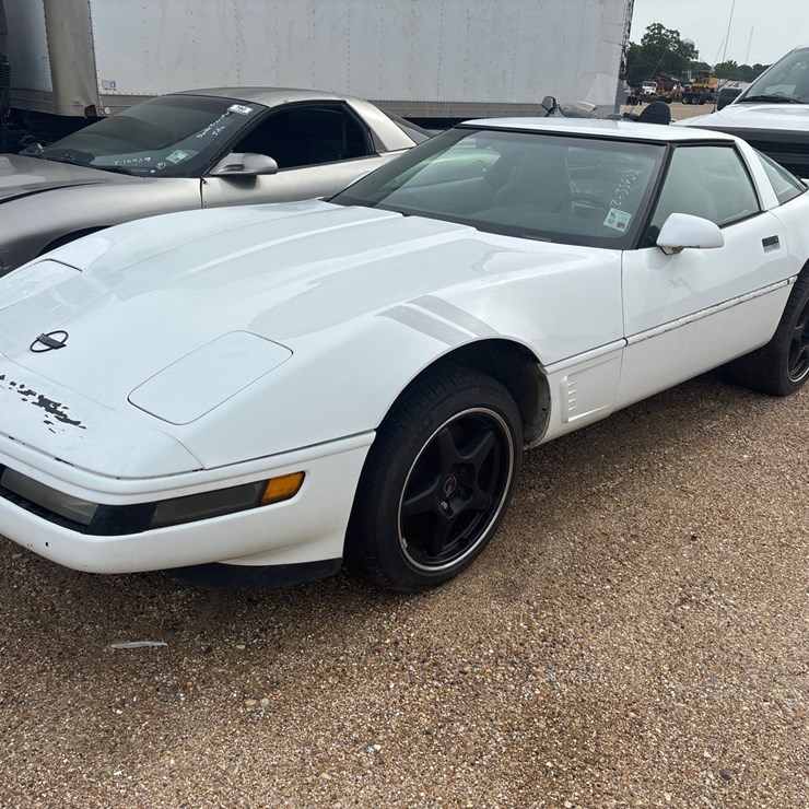 #35622 • 1995 CHEVROLET CORVETTE COUPE | PARTS OR REPAIR