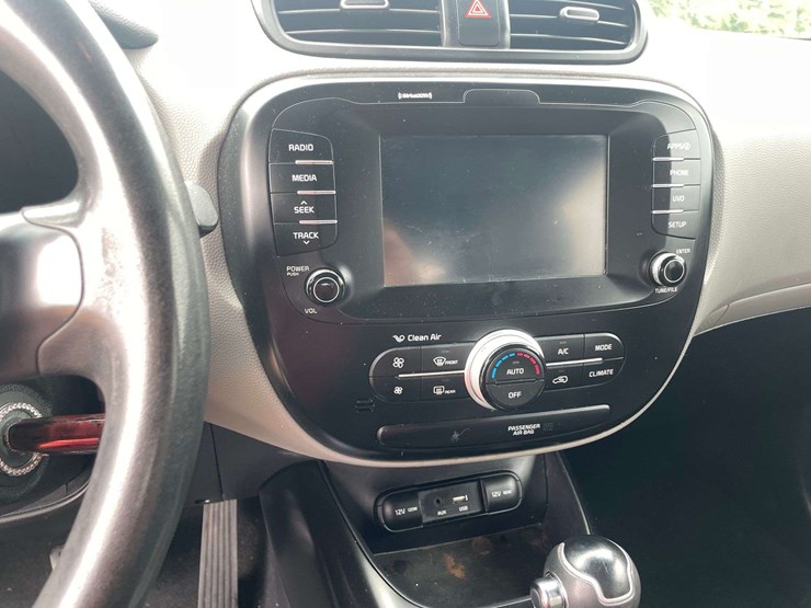 2019-kia-soul-4-door-mpv-(87,300-miles)-image-13