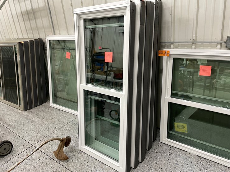 #8551-•-(6)-double-hung-windows-image-1