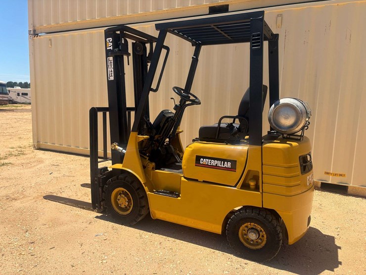 caterpillar-gp15-image-2