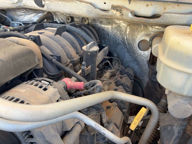 2015-ram-3500-laramie-image-44