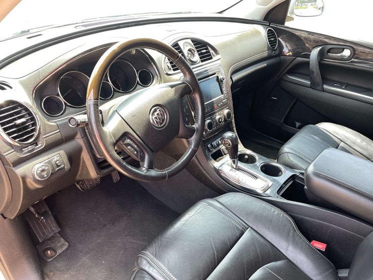 2017-buick-enclave-image-11