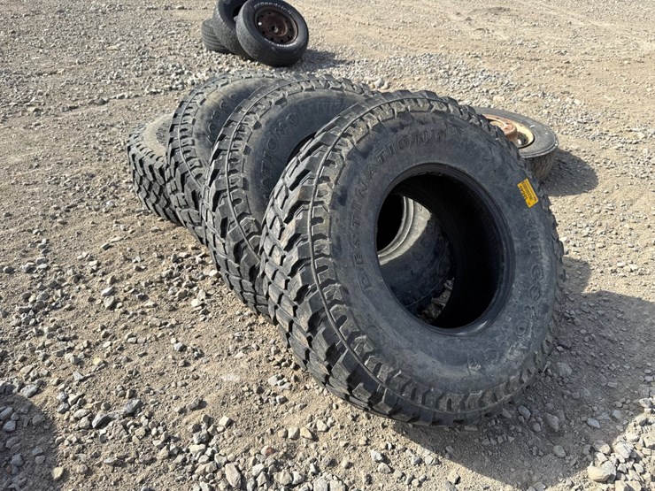 #38646-•-lot-of-(4)-firestone-37x12.5r17-tires-inv#-38646-image-2