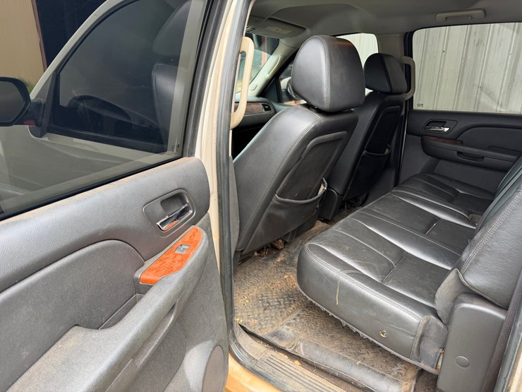#520-•-2008-gmc-pickup-4wd-image-13