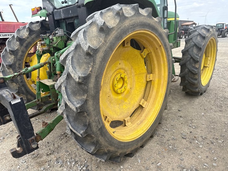 1993-john-deere-6400-image-13