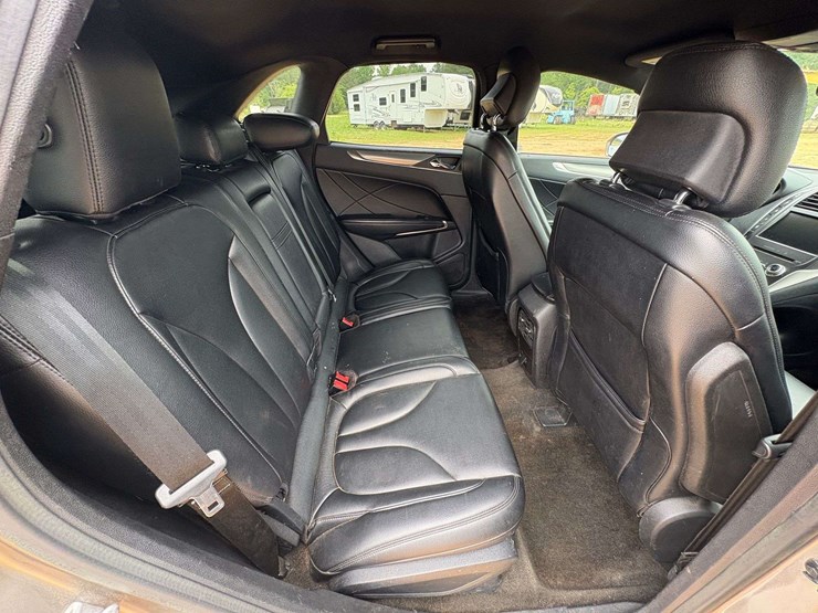 2016-lincoln-mkc-premier-4-door-suv-(128,646-miles)-image-18