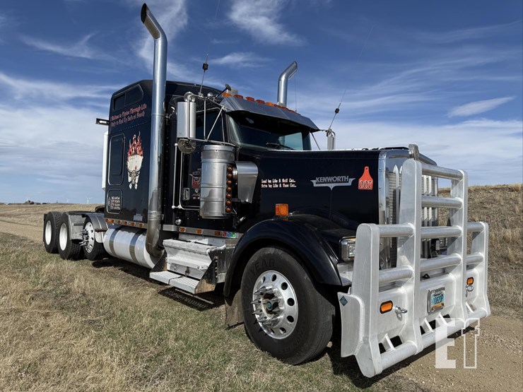 2001-kenworth-w900-image-24