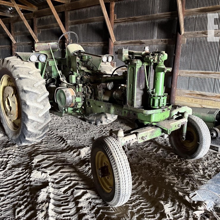 JOHN DEERE 730