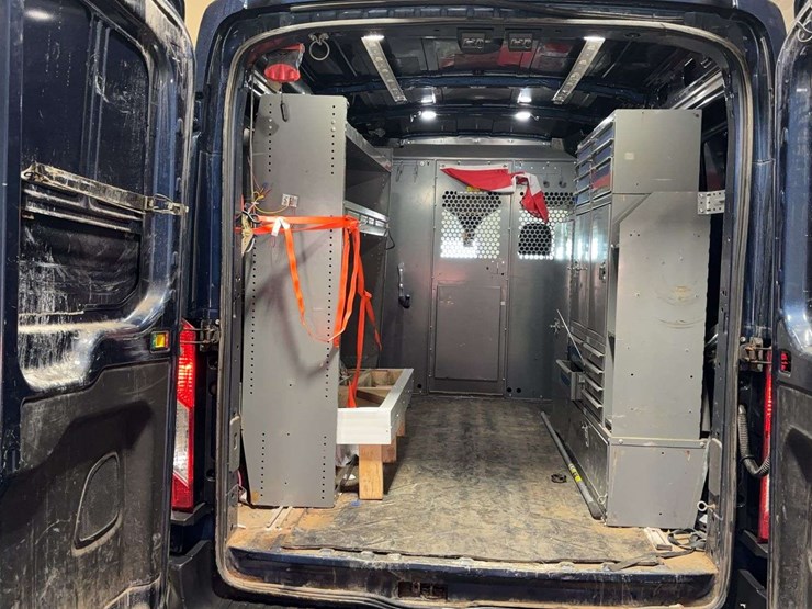 2020-ford-transit-image-11