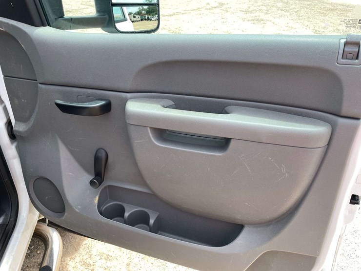 2013-chevrolet-silverado-2500hd-image-20