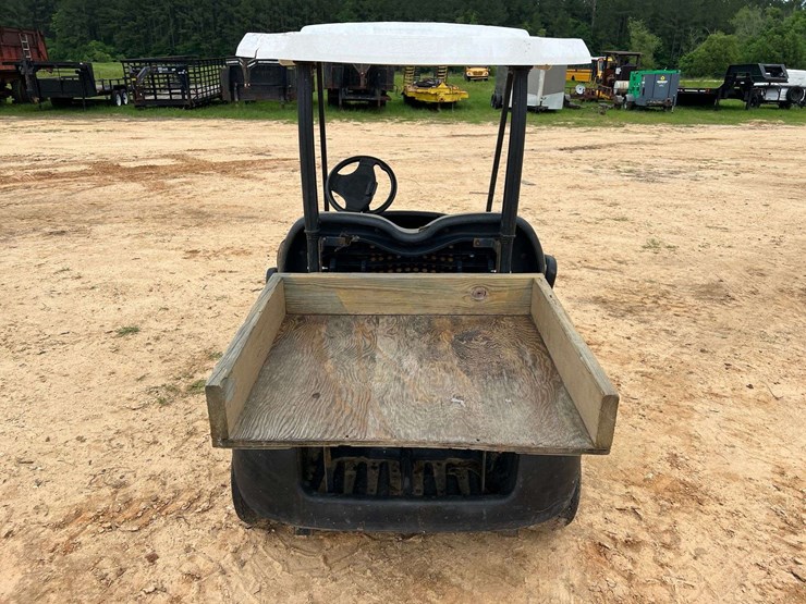 club-car-2-seater-gas-golf-cart-(2,403-hours)-image-6