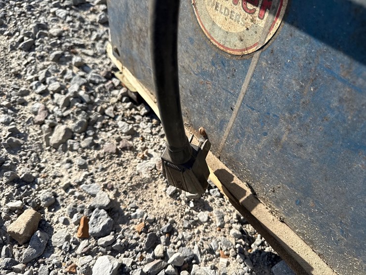 #43267-•-miller-m180-welder-k198983-inv#-43267-image-5