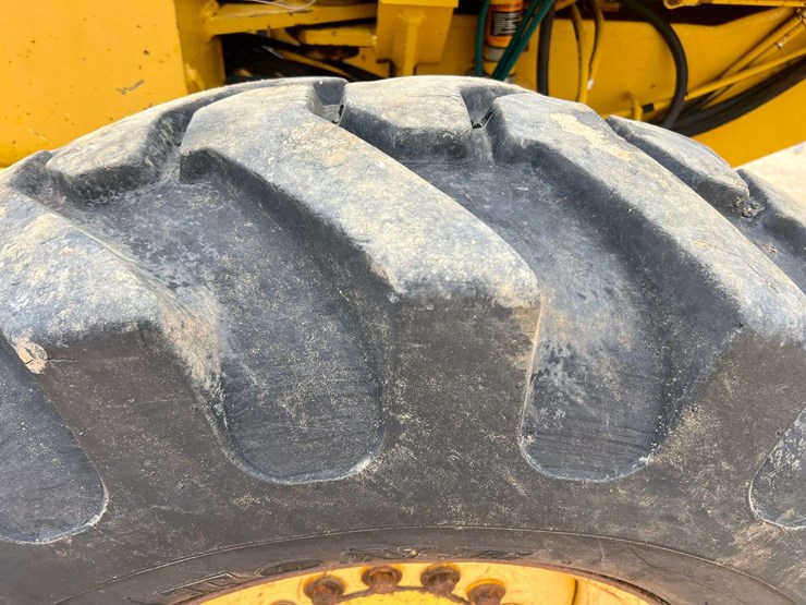 deere-670b-image-42