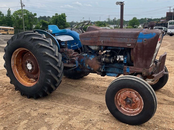 ford-4000-image-4