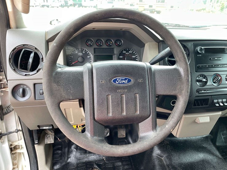 2009-ford-f350-xl-image-12