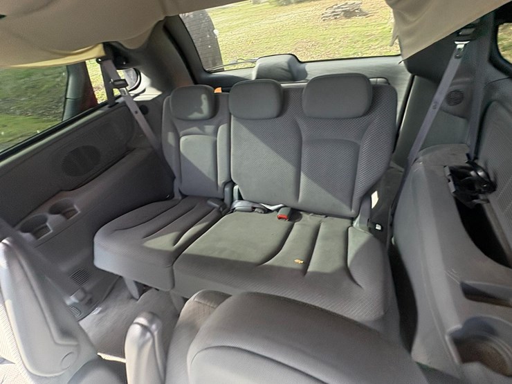 #42108-•-2007-chrysler-grand-caravan-passenger-van-vin:-1d8gp24r57b236495-image-24