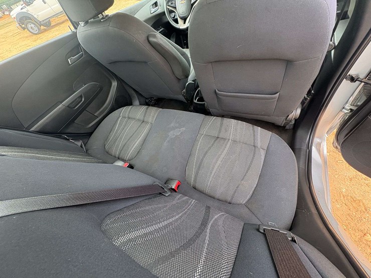 2015-chevrolet-sonic-lt-4-door-suv-(93,212-miles)-image-21