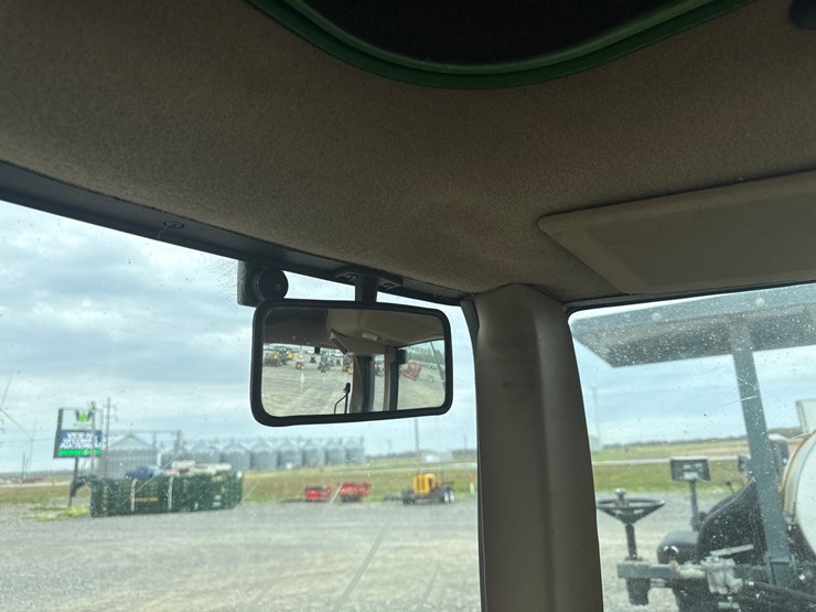 1993-john-deere-6400-image-37