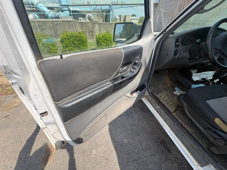 2010-ford-ranger-image-37