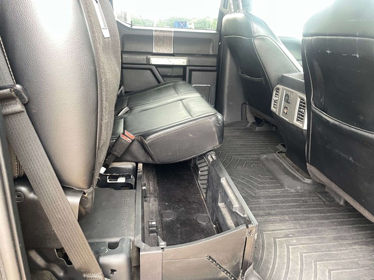 2017-ford-f350-image-16