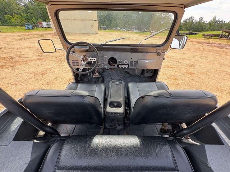 1979-jeep-cj7-2-door-w/-bikini-top-image-21