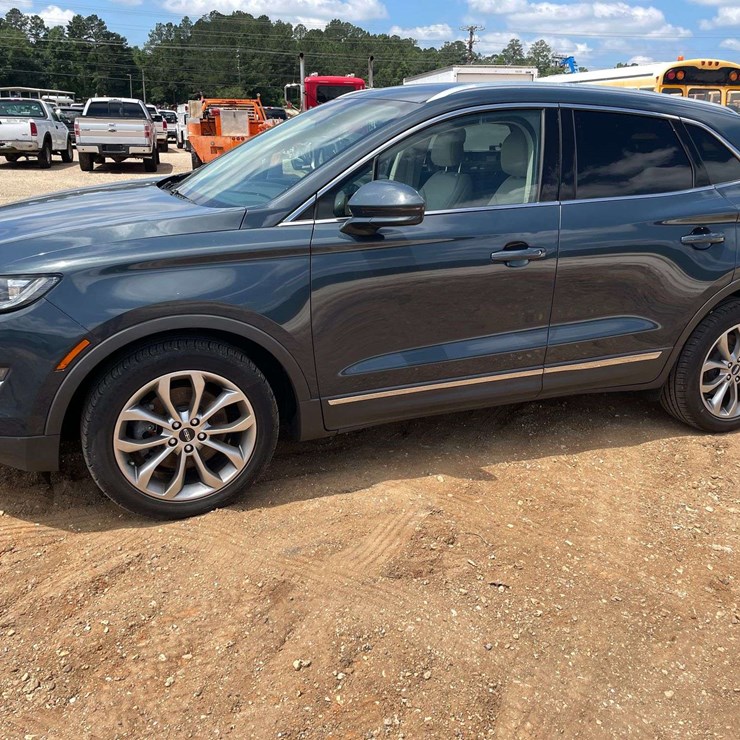 2019 Lincoln MKC 4 Door MPV (105,085 Miles)