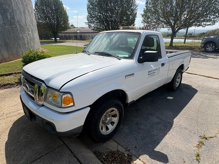 2010-ford-ranger-image-1