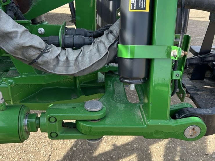 2020-john-deere-r4045-image-95