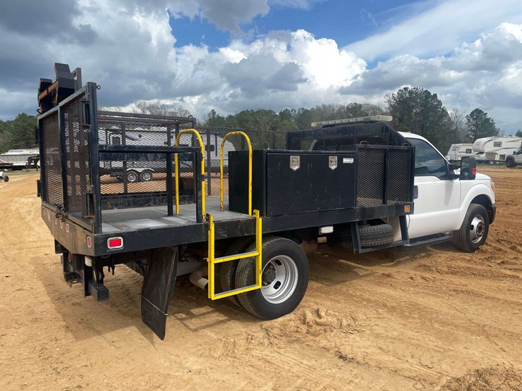 2015-ford-f350-image-3