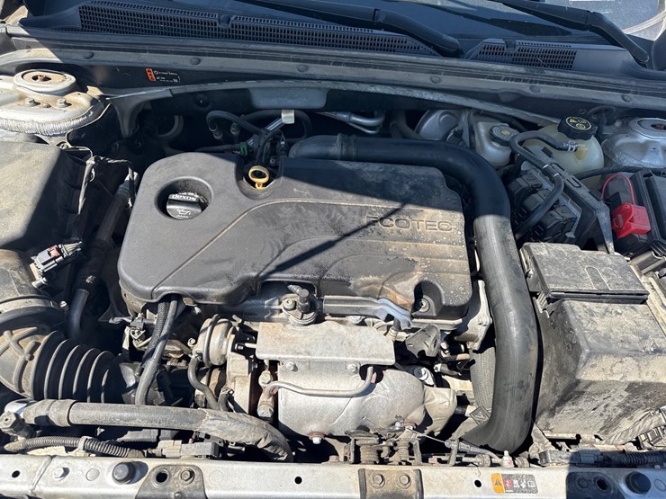 #41116-•-2018-chevrolet-malibu-sedan-1g1zb5st1jf293274-inv#-41116-image-30