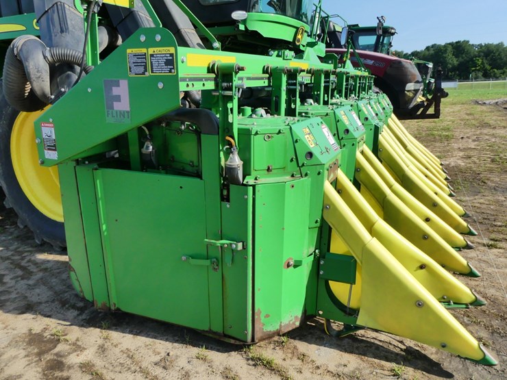 2020-john-deere-cp690-image-15