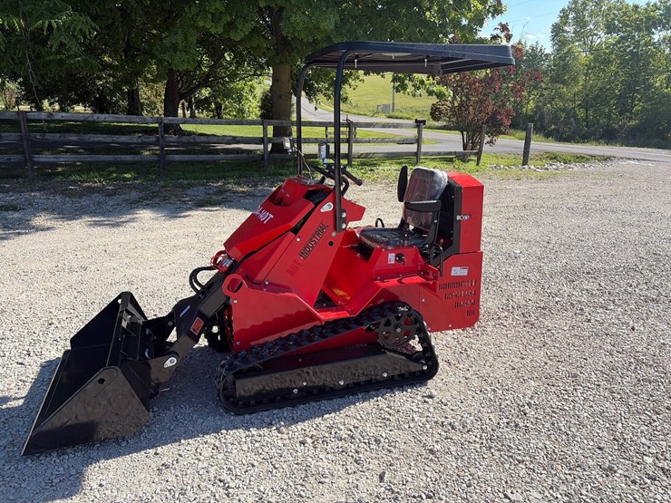 #233-•-unused-agt-sda-140t-mini-ride-on-skid-steer-loader-image-5