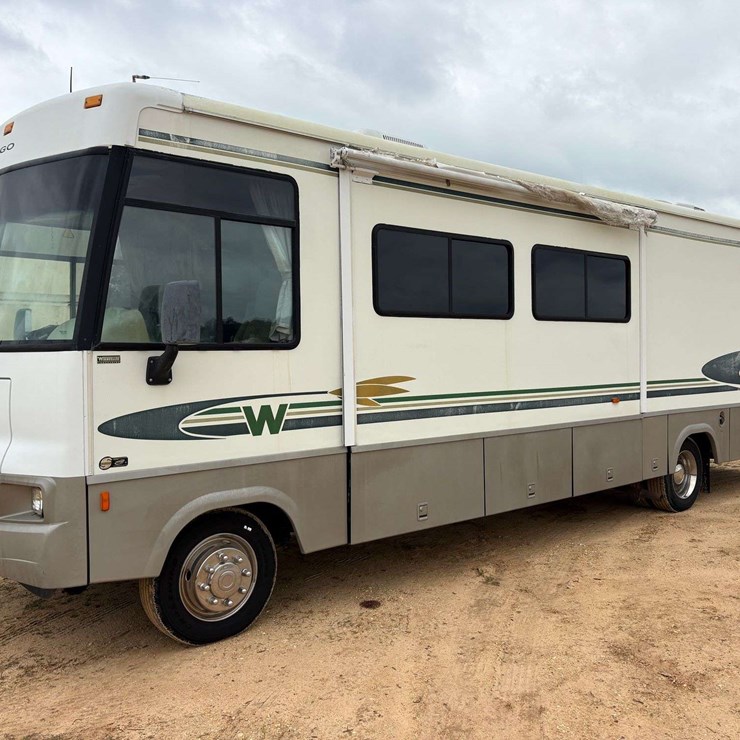 2003 Winnebago "Brave" Motor Home (12,893 Miles Showing)
