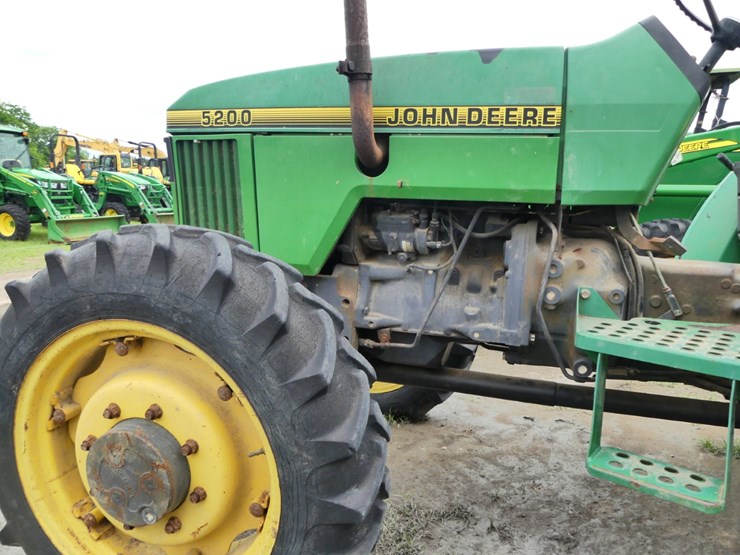 john-deere-5200-image-8