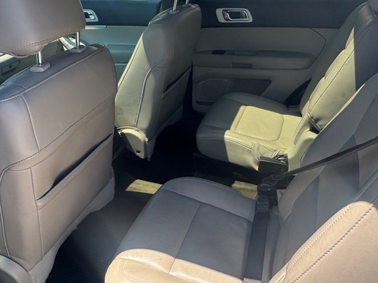 ford-explorer-image-7