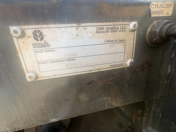 new-holland-e50b-image-65