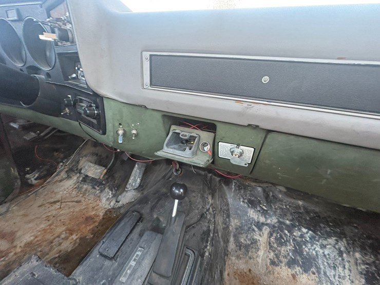 #23974-•-inop-1984-chevrolet-military-truck-4x4-pickup-vin:-1gchd34j7ff338030-image-24